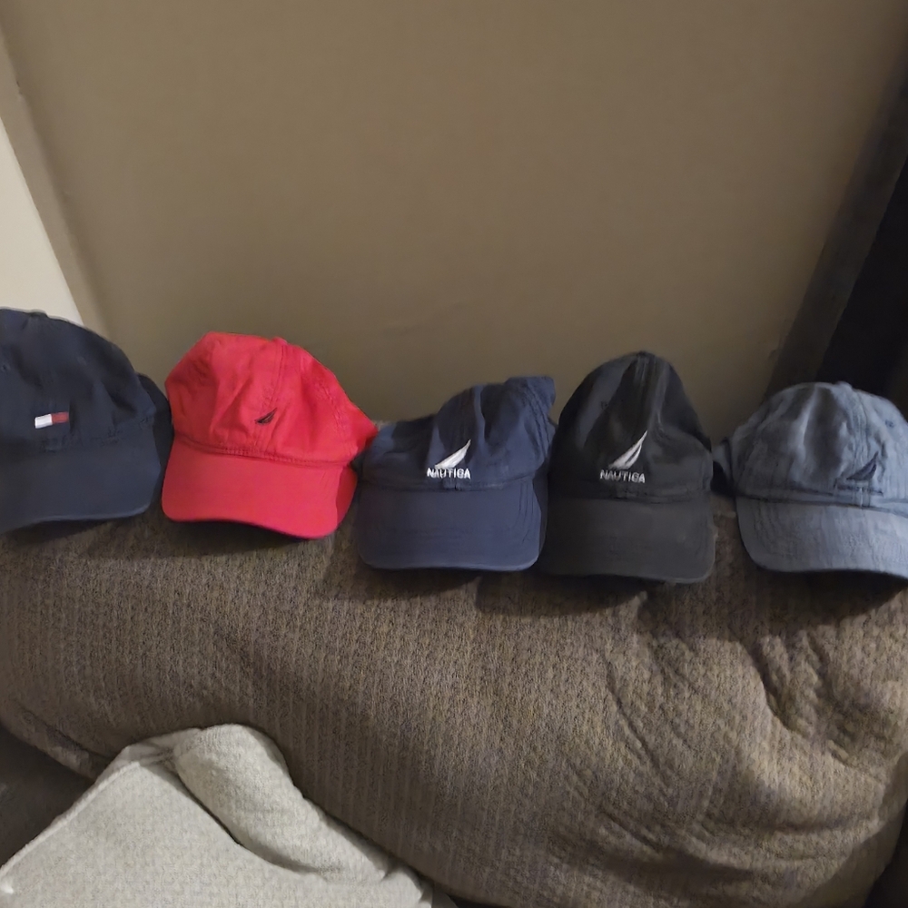 4 Nautica And 1 Tommy Hilfiger Logo Caps in Navy, Red, and Black And Denim